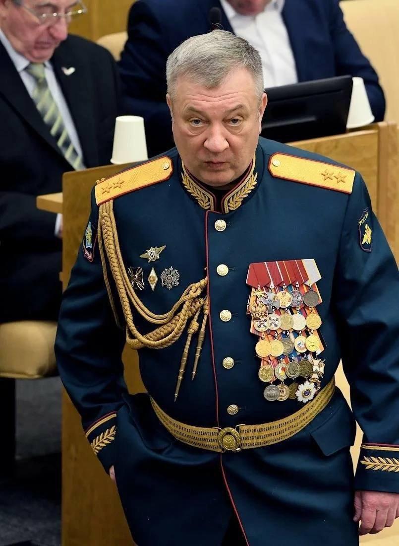 请求使用“榛树”导弹击沉西方舰船：俄军真的发射了！

俄国家杜马议员、中将安德烈