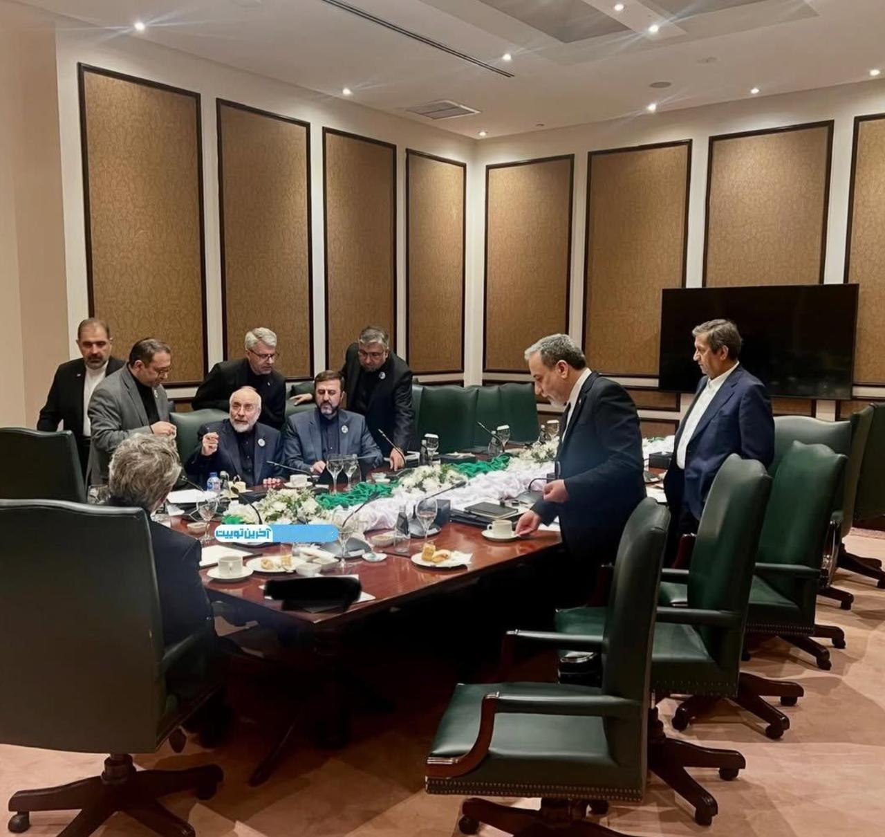 万斯又大放厥词了，称他之所以很快返回美国，是因为伊朗的谈判团没有决定权，需要回到