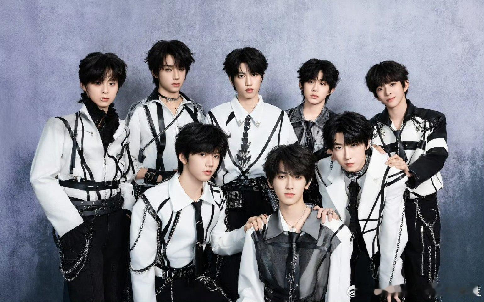 TF四代荣耀之战演唱会出图TF四代荣耀之战演唱会出图