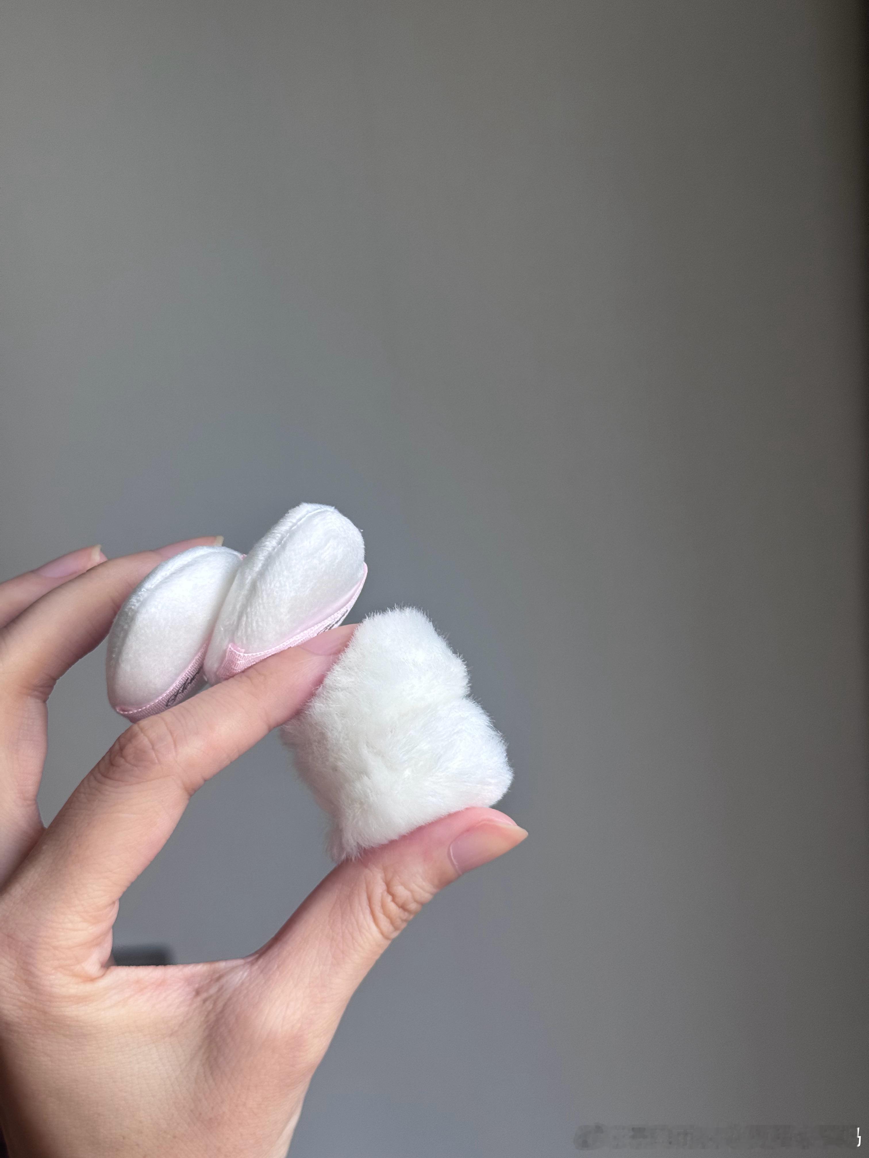 dasique07腮红盘连续两年都是我的年度爱用腮红，属于出门必带产品，没有之一