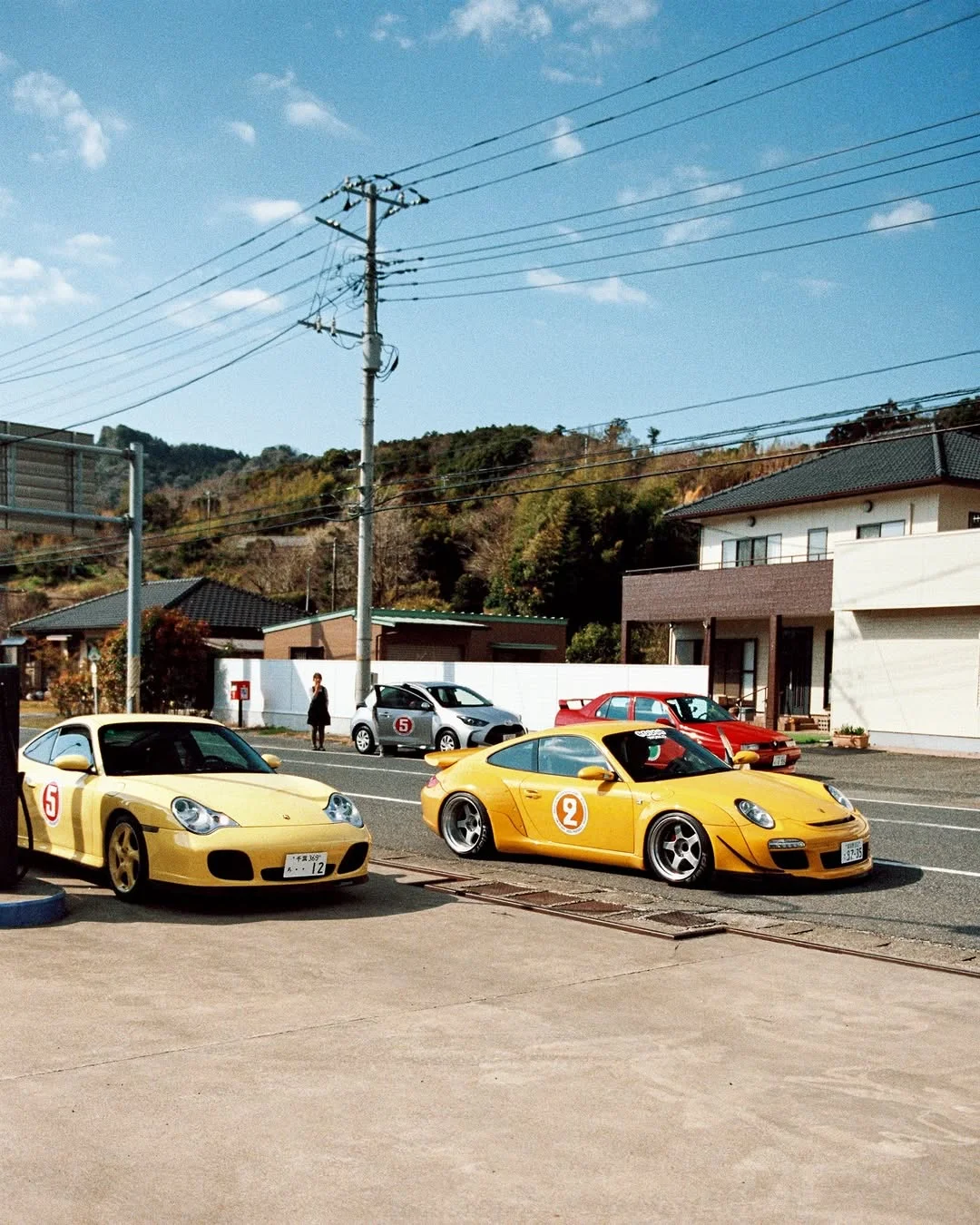 日本乡下 胶片 保时捷溜车