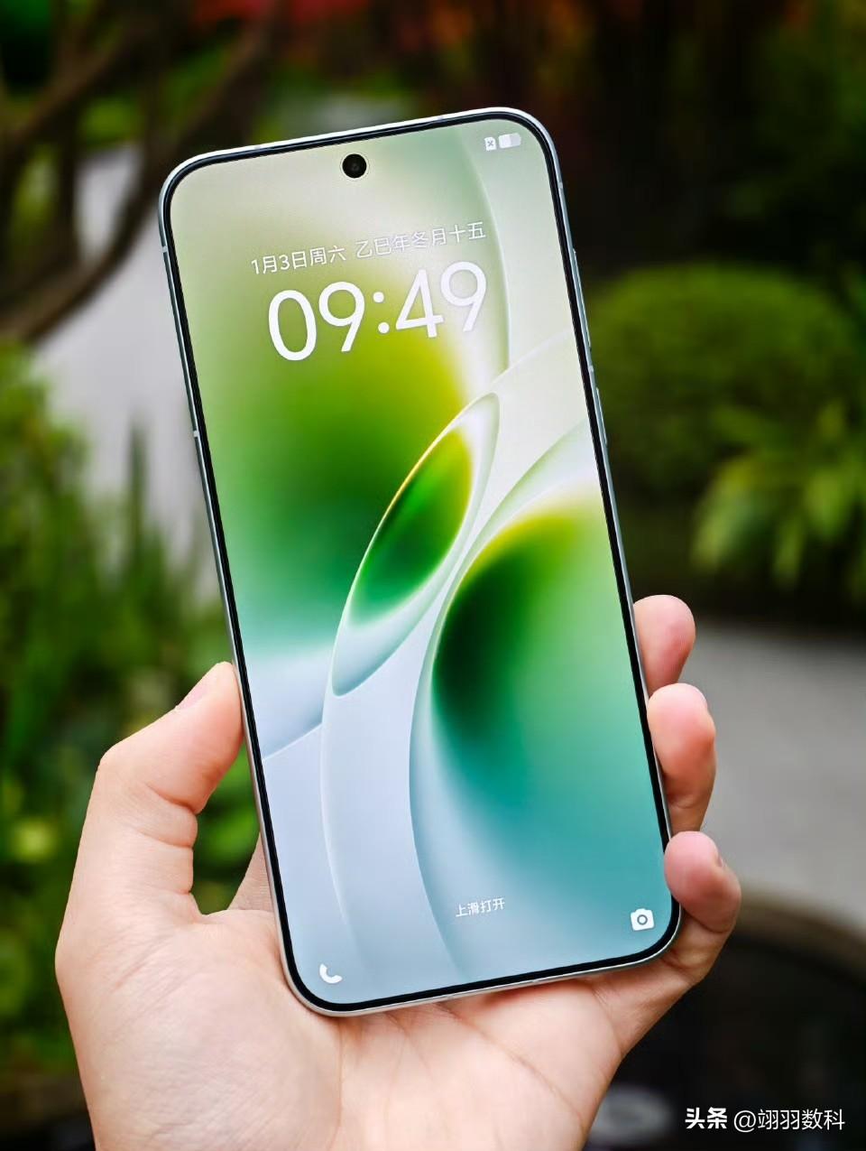 Vivo即将推出的X300系列小屏手机，十分精致，大多数小屏爱好者看到这款手机时