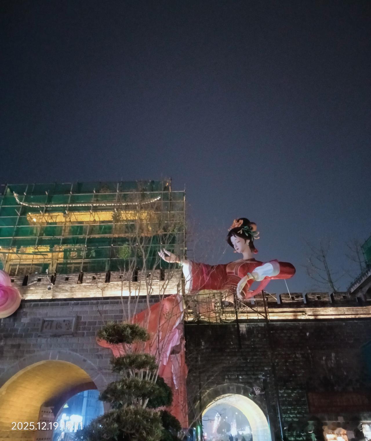 都江堰这是要搞出个“大闹天宫”般的大事情啦！首届盛大灯会马上就要在宣化门闪亮登场