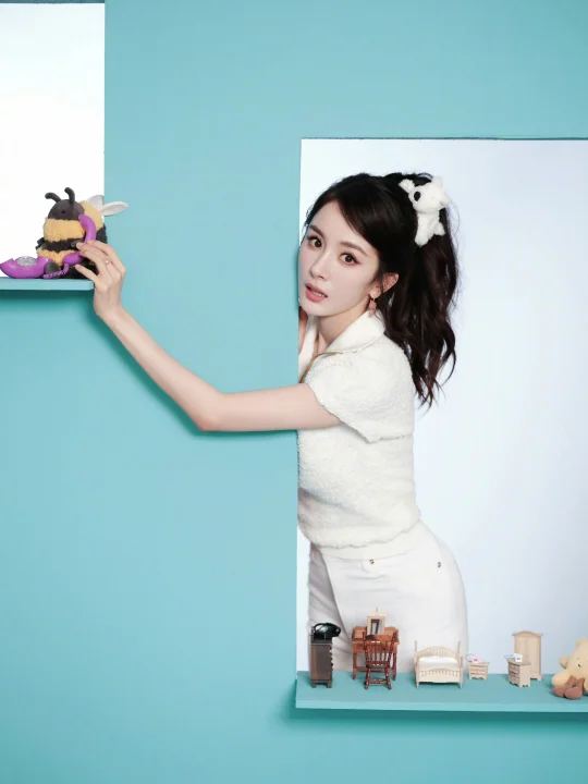 杨幂你今年几岁啊？！