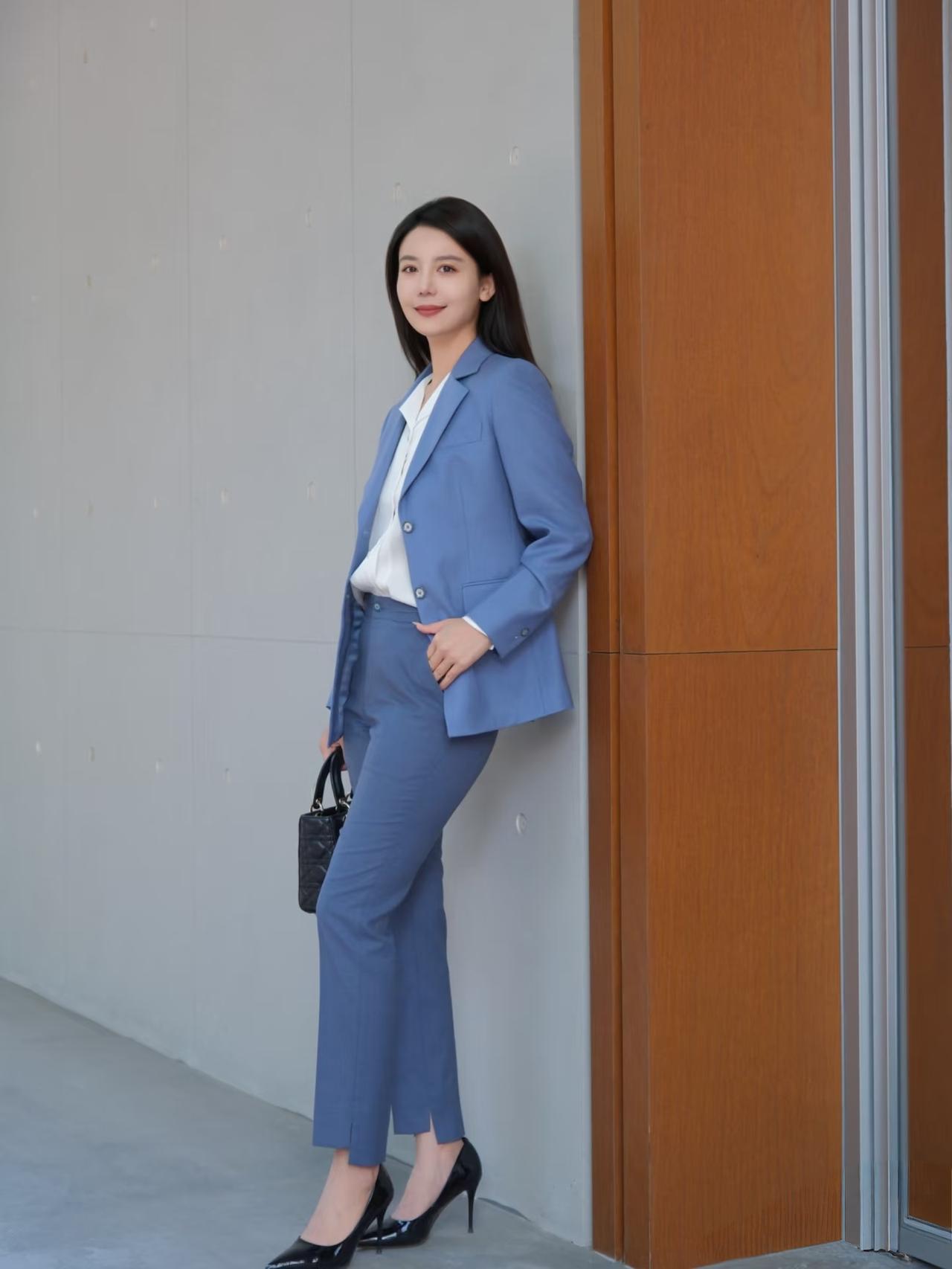 你认为最有气质的美女是谁漂亮气质的职场丽人