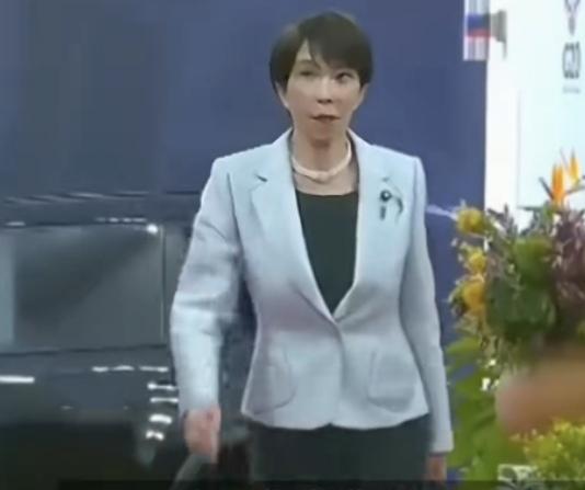 G20峰会高市早苗迟到的原因曝光
       为期两天的2025G20峰会于当