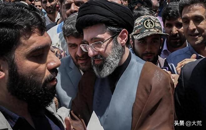 伊朗最高领袖发声了！直接扔出两个 "王炸"！

当地时间 4 月 5 日，伊朗最