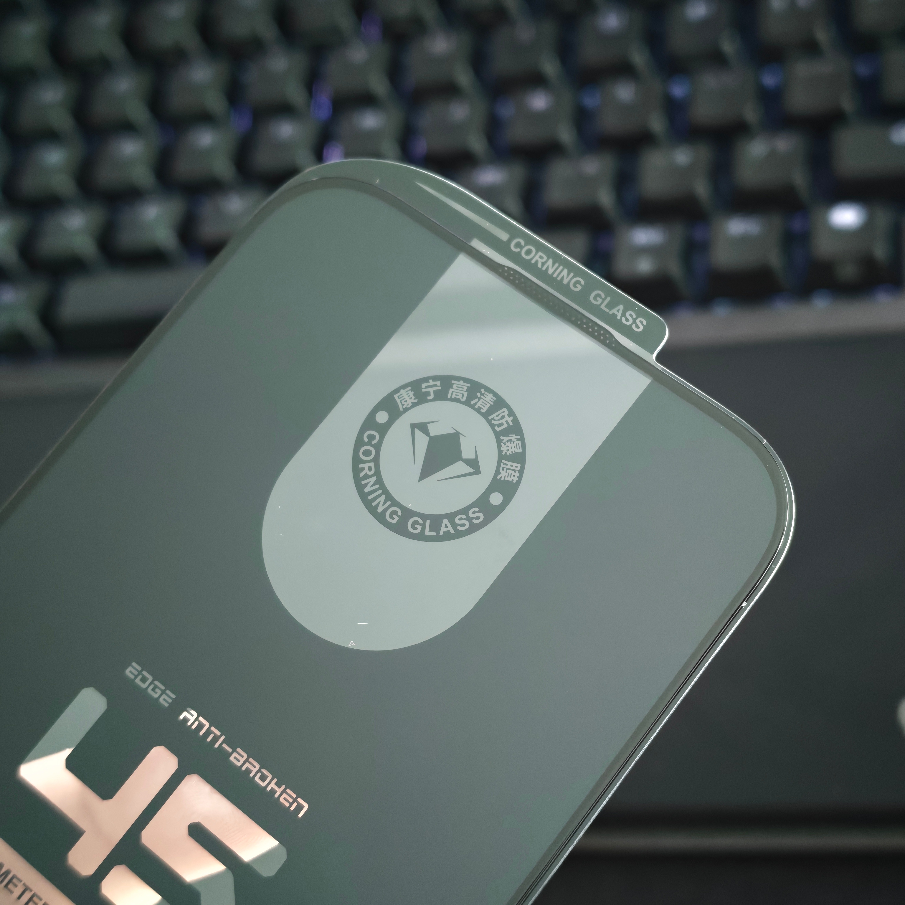 新到的iPhone 16到iPhone 17系的膜，好滑啊！抽一波？我替大家先试