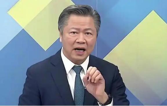 美国要动手了？这是曾经来自台湾国际形势专家赖岳谦的警告，在他看来最早今年，中国就