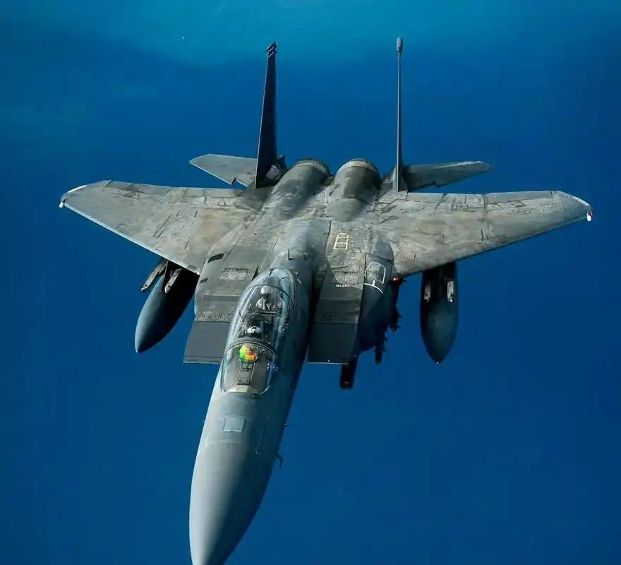 美秘密武器现身伊朗！“幽灵低语”曝光，真相远比传言冷静。美秘密武器现身伊朗！美军