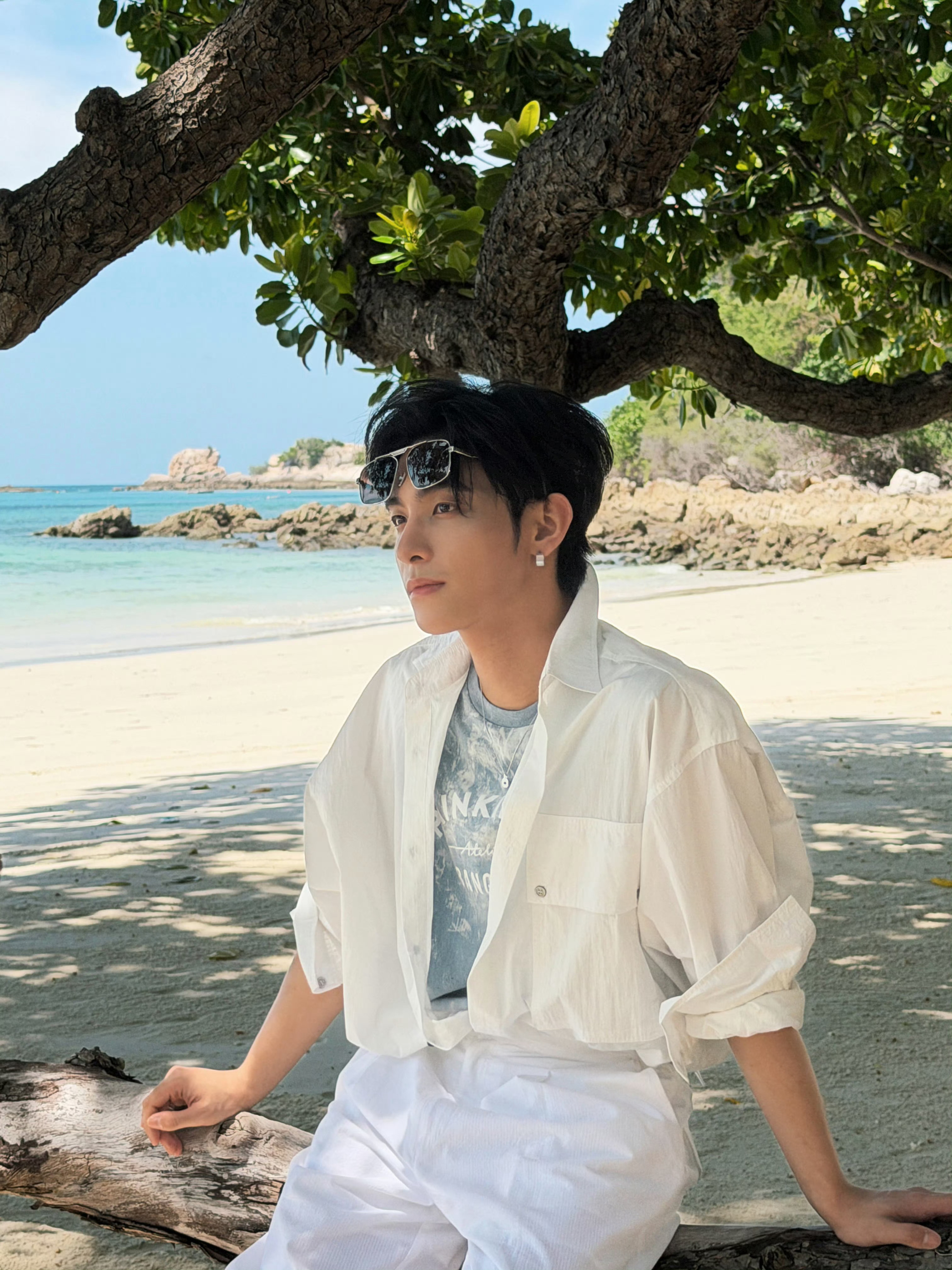 小枣妹黑t请丢掉，浅色衣服穿起来