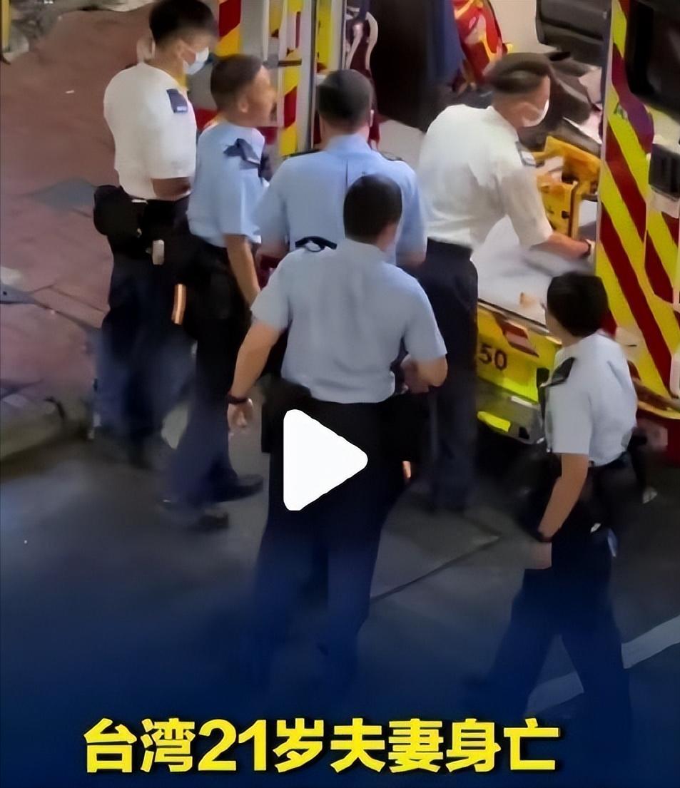 走之前事先把她喂饱了的。

寂静的走廊里，钥匙缓缓插进锁孔，随后转动，那“咔嗒”