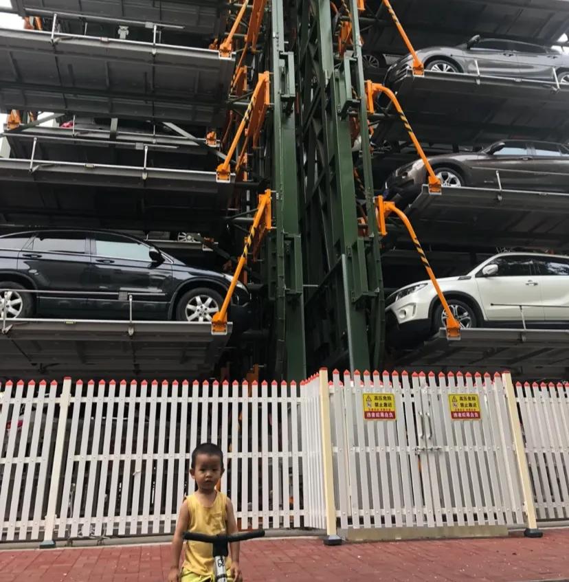 夜里醒来时常感概在机关单位的场景
越是地方越难越复杂，计较的多要求的高人和人没有