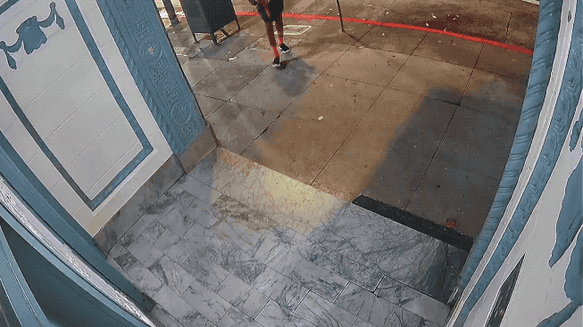 实拍美国加州“斩杀线”全过程：男子像狗一样死在大楼门口，清晨孩子绕着尸体出门！这