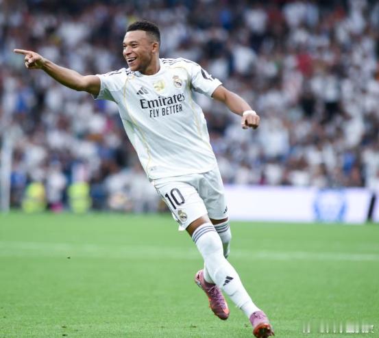 明日凌晨足球 6 场焦点战速报🔥01:00 德国杯 波鸿 VS 斯图加特主场龙