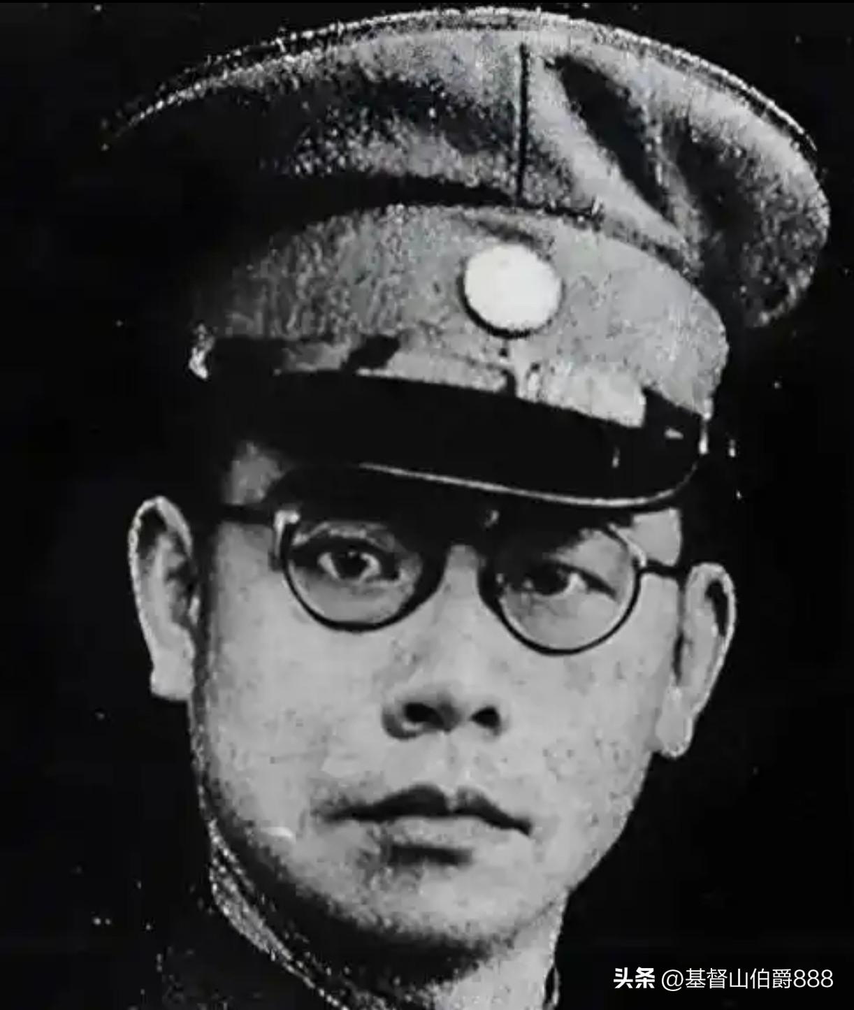 不避讳，不躲藏，直面那段曾经被遮蔽的敏感历史。这就是《沉默的荣耀》的最大成功。