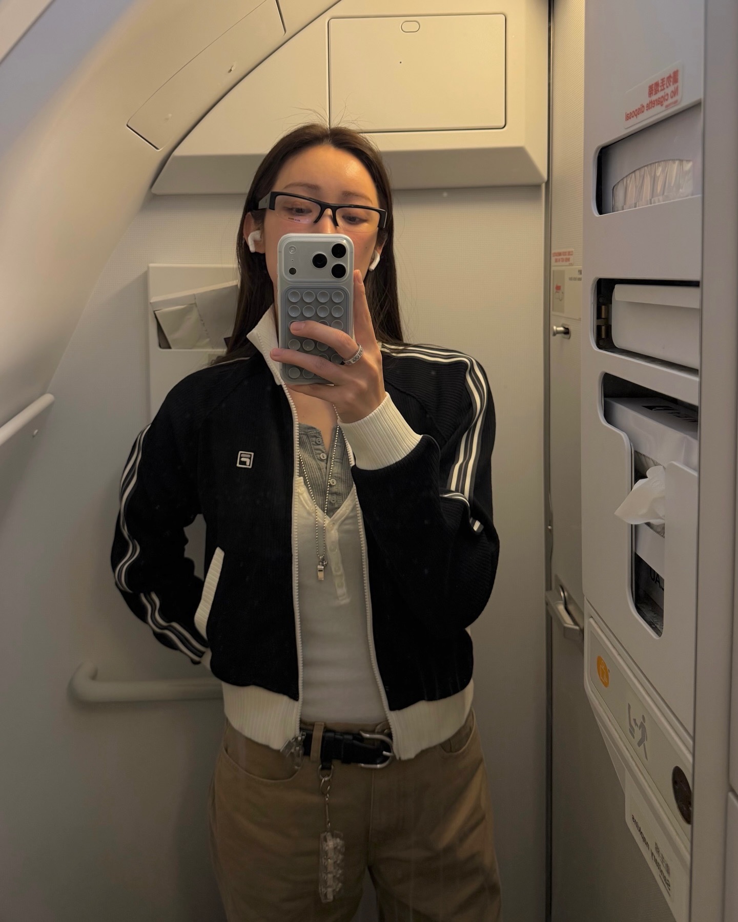 车静媛近期穿搭 