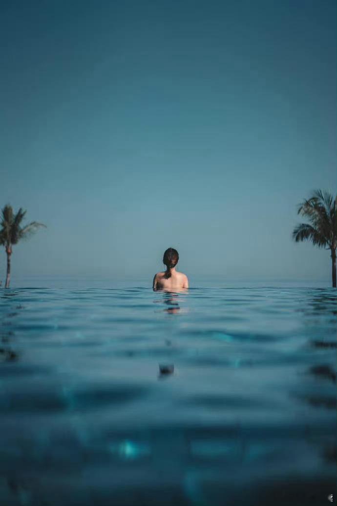 不必过于在意人与人之间一些表面的情绪，挚交之人不需要，泛交之人用不着。——苏芩