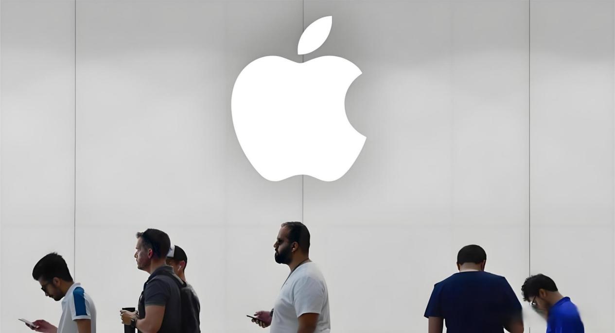 科技巨头苹果又双叒叕收到巨额罚单了！当地时间12月22日，意大利监管部门宣布，因