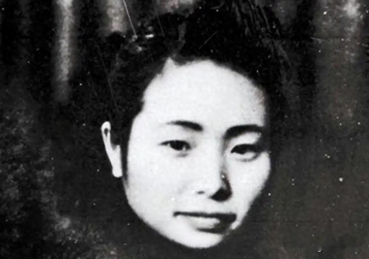 江姐之子彭云：我只完成母亲一半遗愿，背后的真相令人泪目
你很难想象，在渣滓洞阴暗