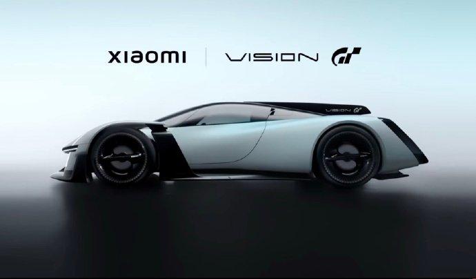 小米超跑公布
 
根据在巴塞罗那MWC布展现场流出的谍照和分析，这款神秘车型具备