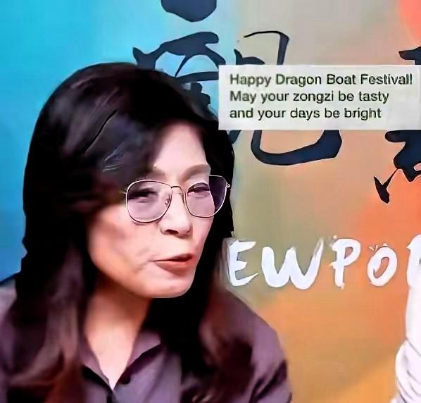 别搞错一件最重要的事：大陆释放善意接待岛内人士，从来不是认可所谓对等地位，而是出