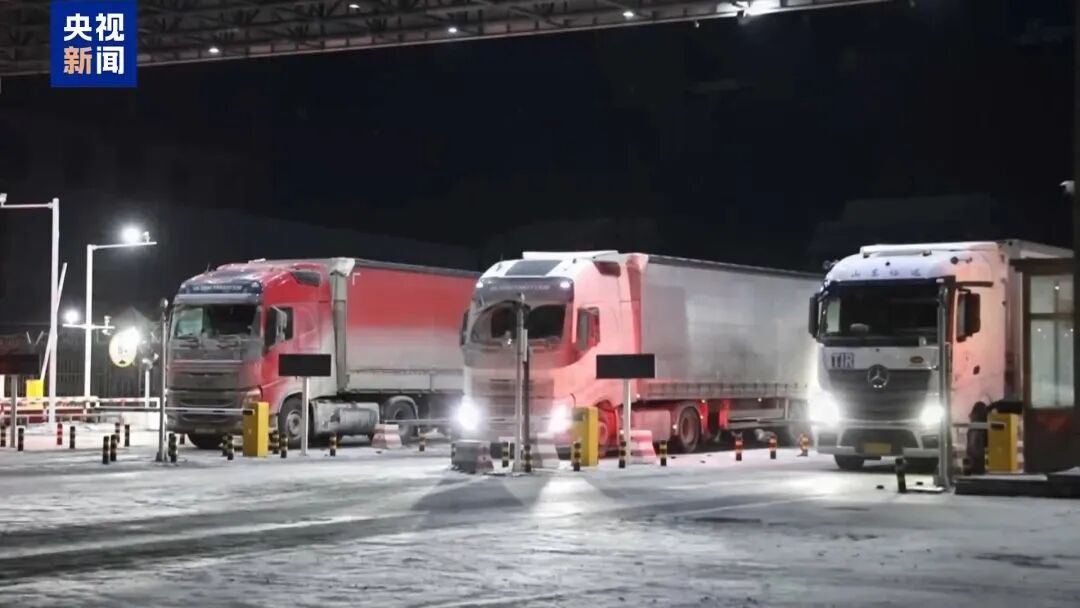 据满洲里出入境边防检查站统计，2025年，内蒙古满洲里公路口岸进出境货运车辆达2