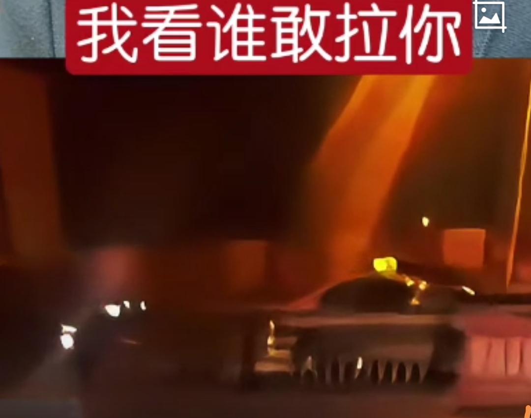 长春出租车乱象：“威哥”们砸了谁的碗？



你说这事儿气不人不？

前两天，两