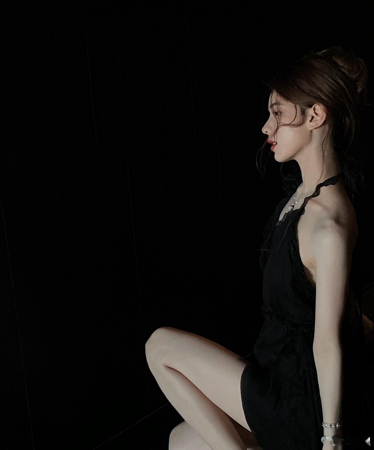 孙一宁 🖤 酒店氛围感拍照 ​​​