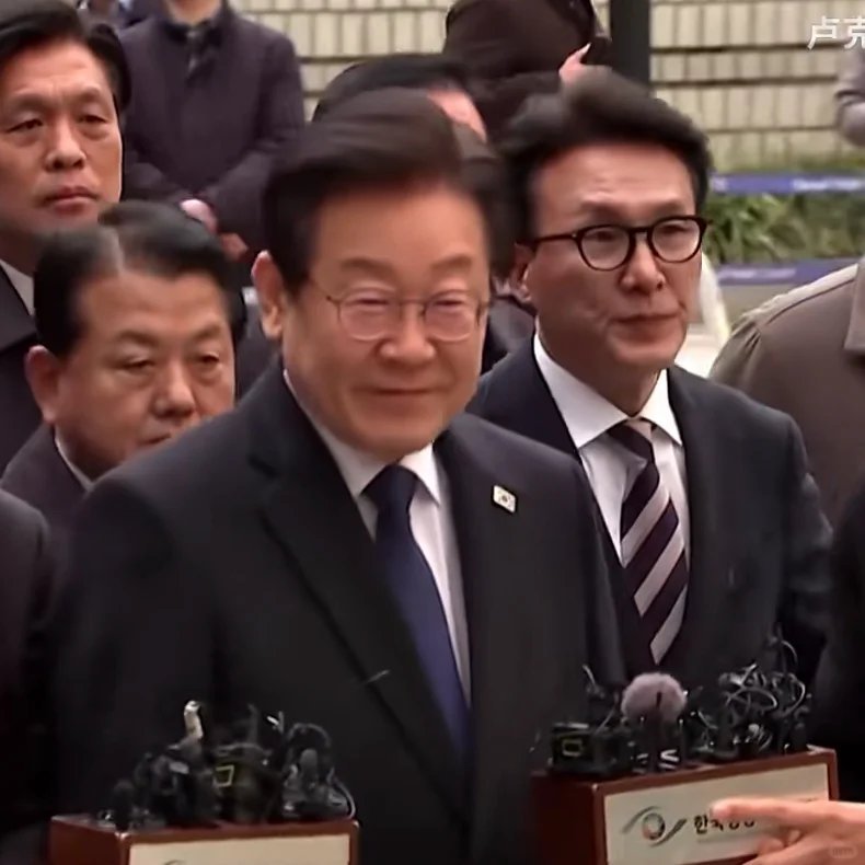 韩国总统大选耐饿王，韩国传奇耐刺王，韩服第一男刀，传奇国会突破手 称将扩大韩国外