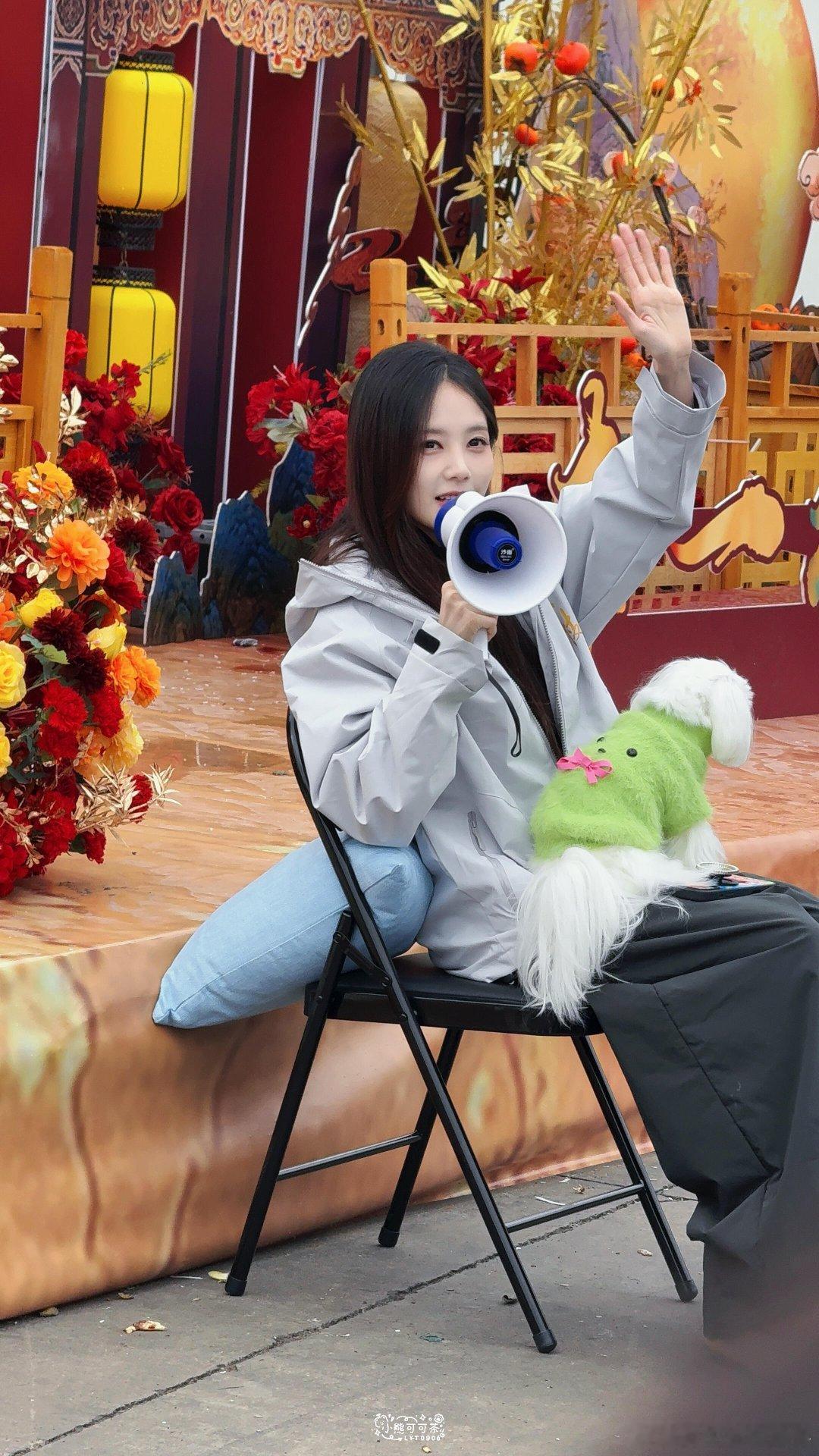 李一桐 女人的背后永远是我们自己李一桐也太懂大家了！从各种可爱称呼到霸气新称号“