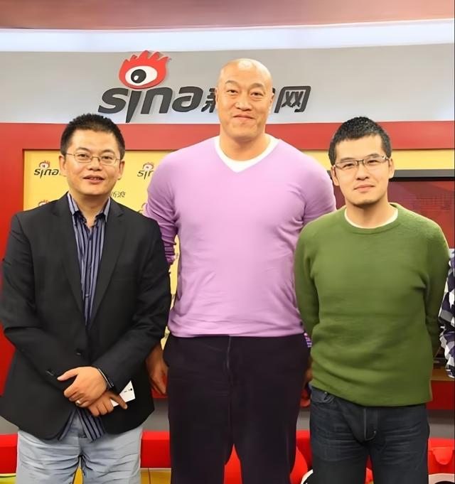 NBA季后赛，火箭大战湖人，杨毅、苏群、马健三位名嘴分别给出了自己的看法以及比分