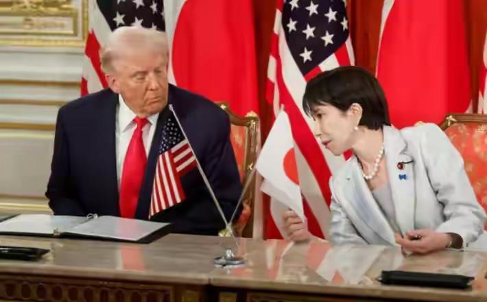 默克尔终于坐不住了！罕见发声警告：美国变了，欧洲别再做梦了