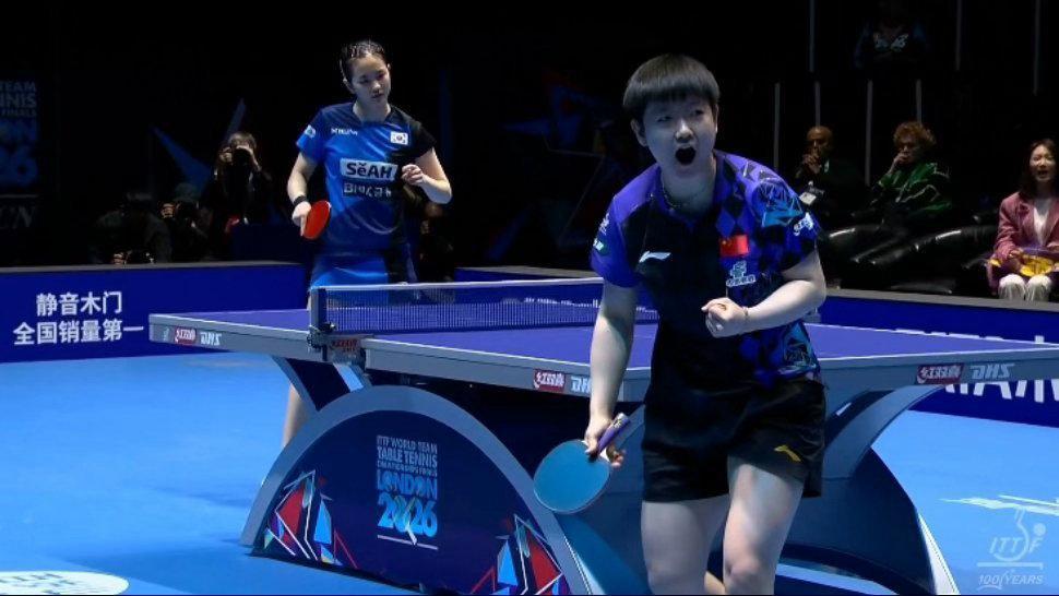 绝境翻盘！孙颖莎3-2逆转金娜英！国乒女团世乒赛1/4决赛先下一城，连扳两局锁定