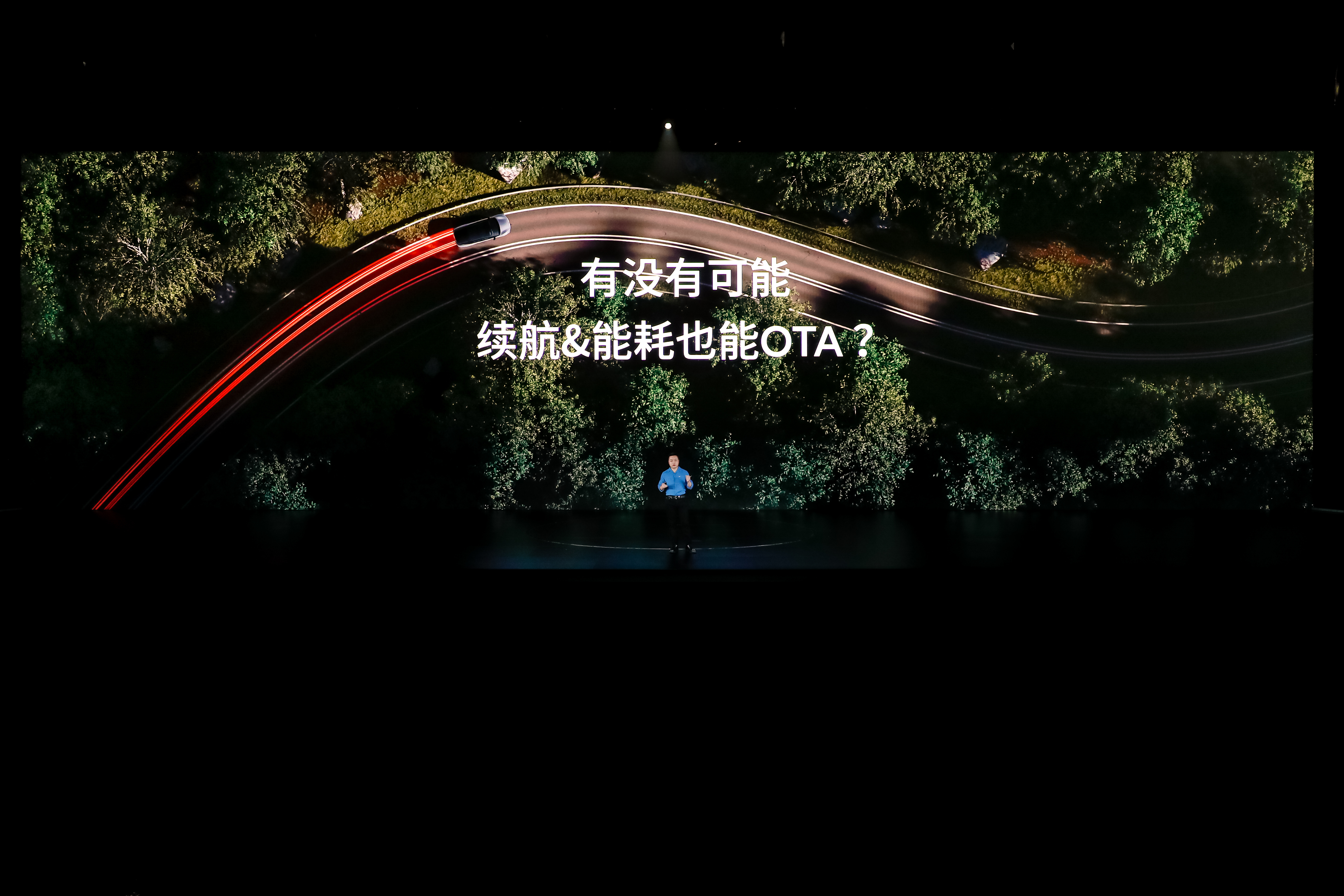 #小鹏P7+全球首款AI汽车#新能源汽车真发展成了现在智能手机的状态，万物皆可O