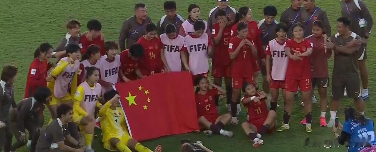 中国女足4：3法国女足挺进U17女足世界杯八强。U17女足世界杯八强争夺战，中国