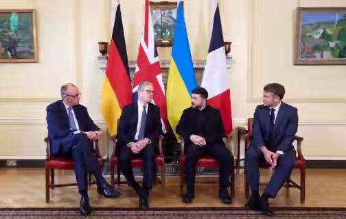 12月9日美方消息，华盛顿已向基辅传递明确信号：鉴于俄罗斯在战场与谈判桌上的整体