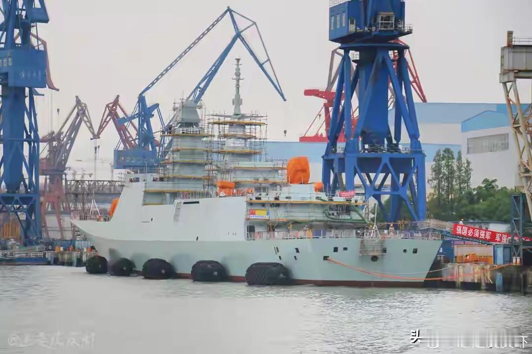 海军护卫舰开始换代，空军五代机迭代!聊聊26年海空军最新进展