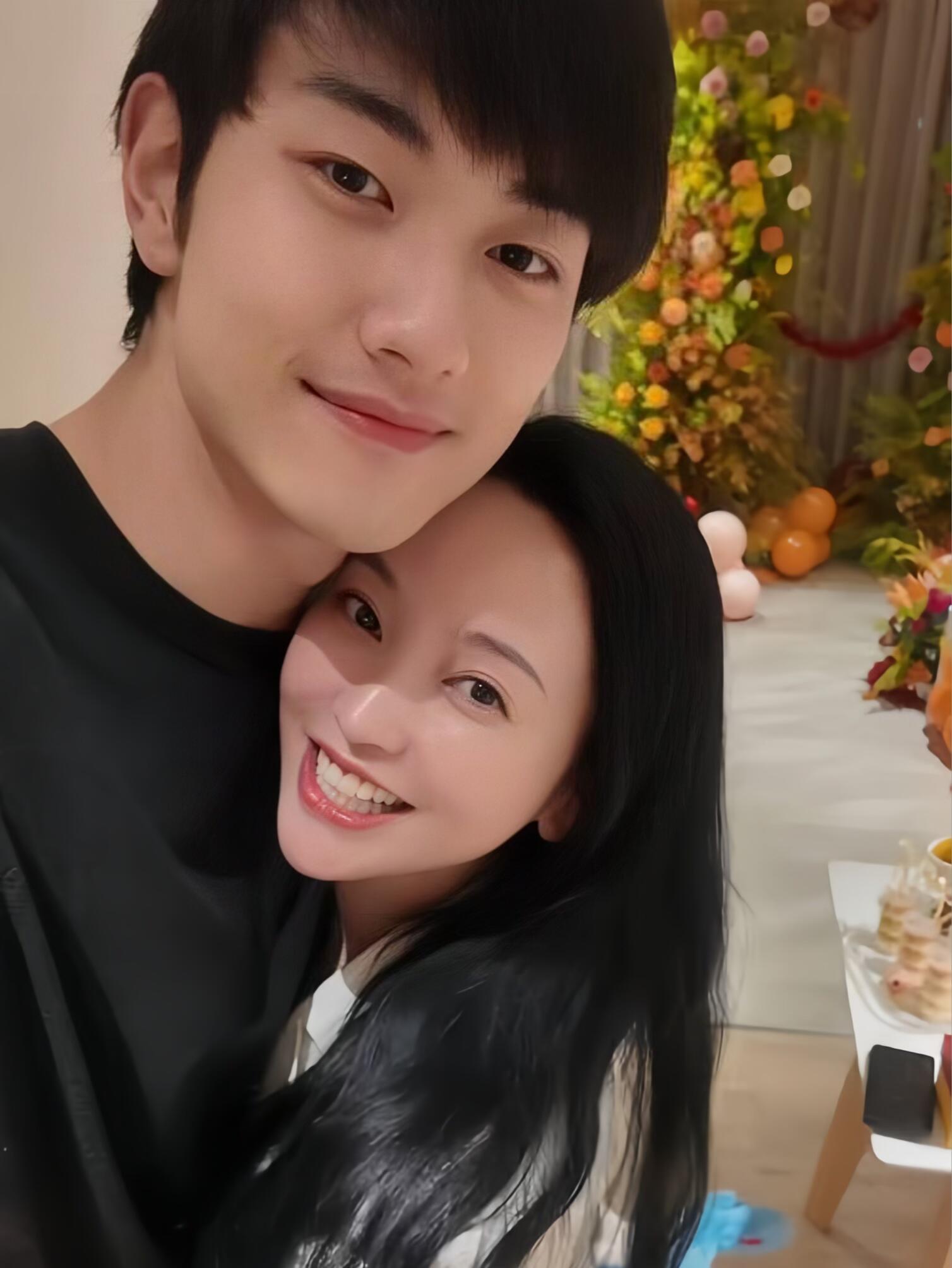 金莎想看孙丞潇去披哥唱跳 夫妻俩一个乘风一个披荆，这是要把芒果台的综艺承包成夫妻