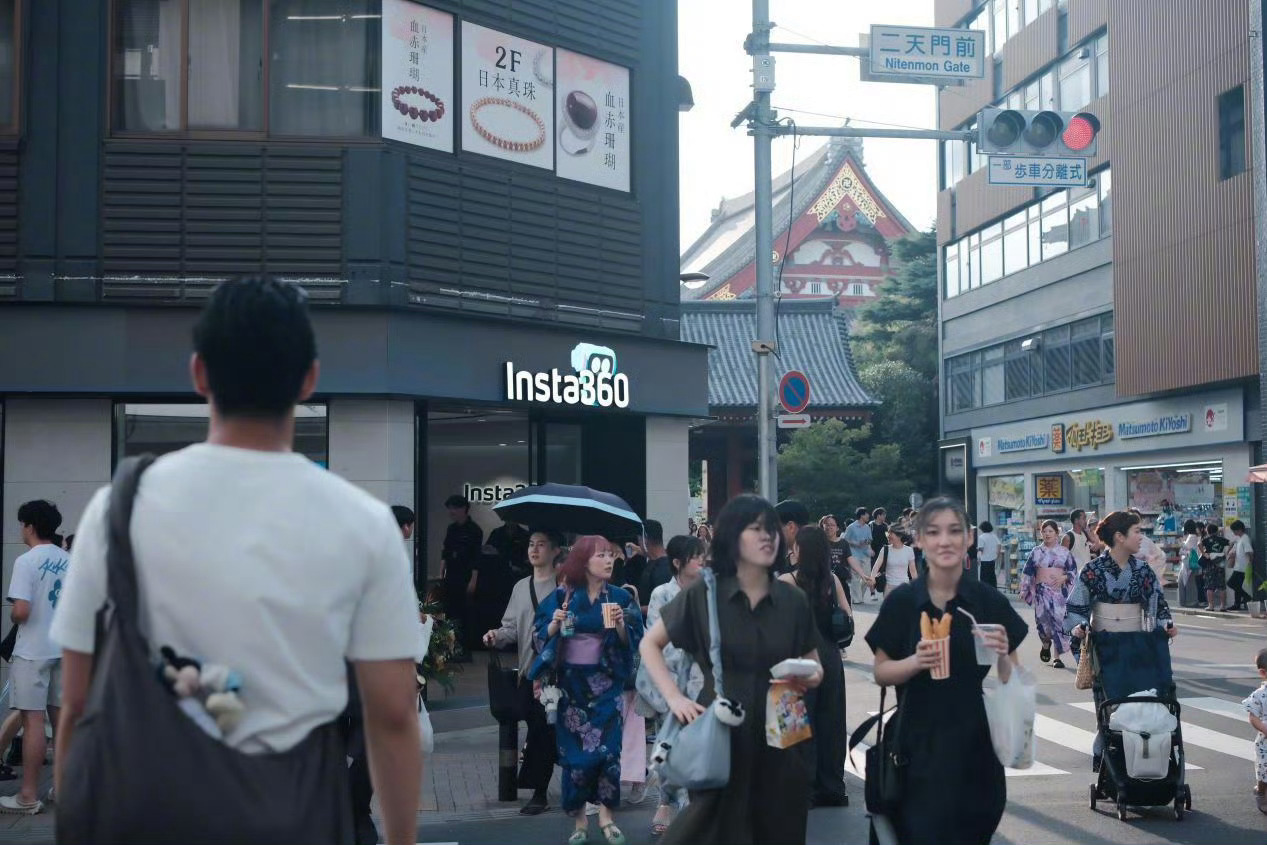 影石海外社媒官宣，日本首家直营旗舰店将于 8 月 8 日在东京浅草正式开业，将成
