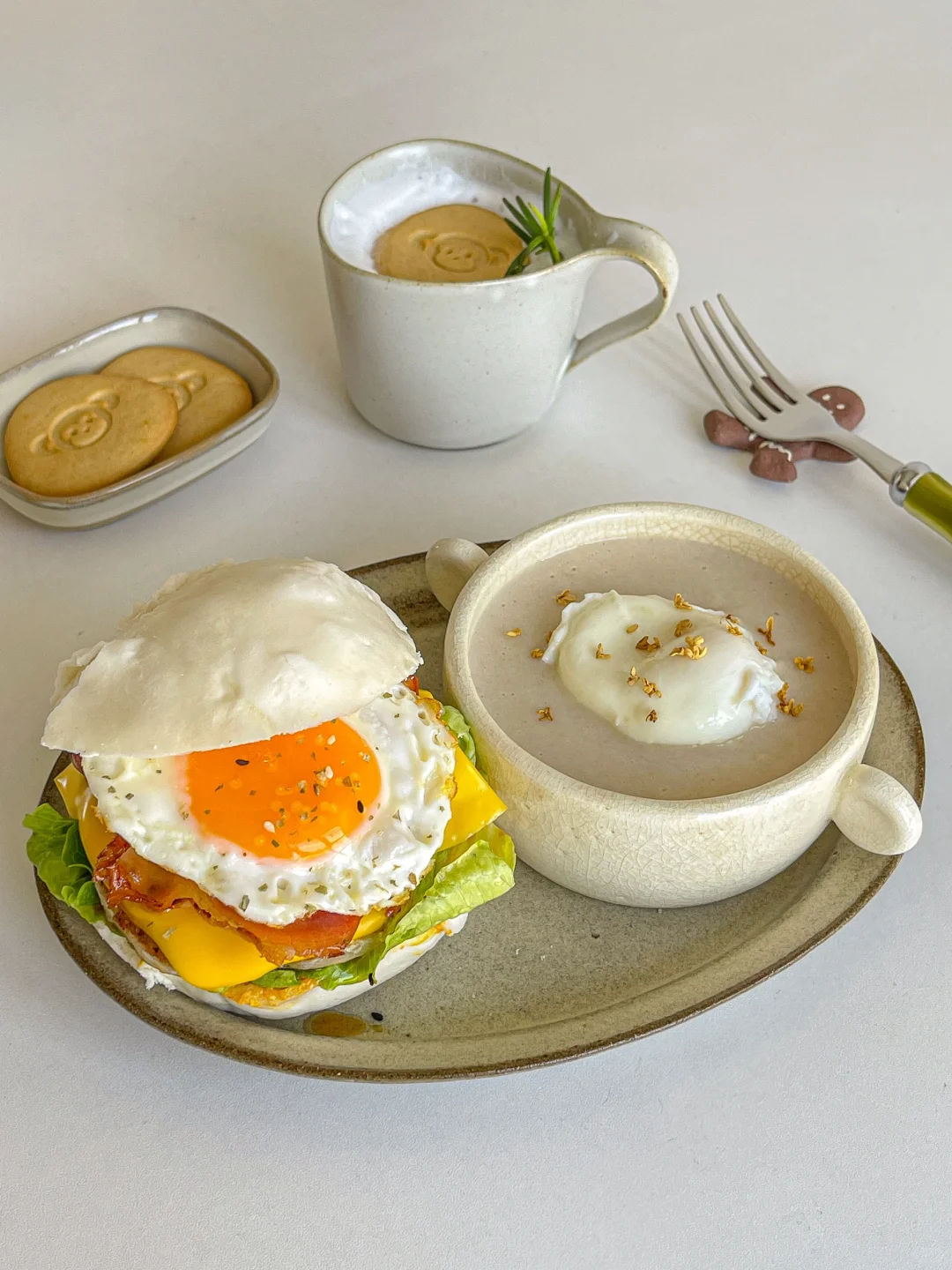 养胃早餐🍳鸡排芝士培根馒头三明治🥪米稀🥣