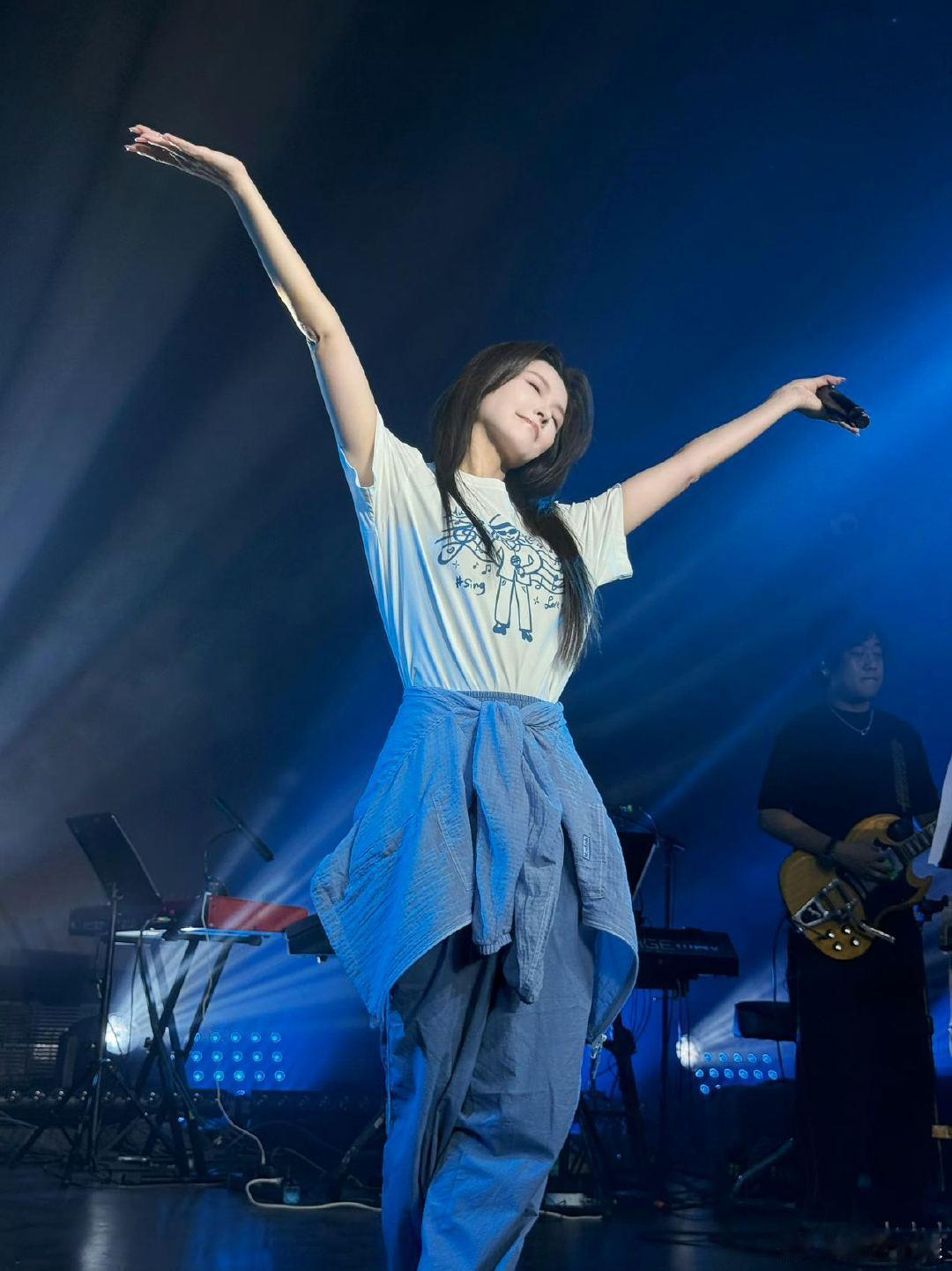 徐洁儿官宣生日场音乐会 徐洁儿珍惜每一次双向奔赴 惊喜空降！徐洁儿北京生日音乐会