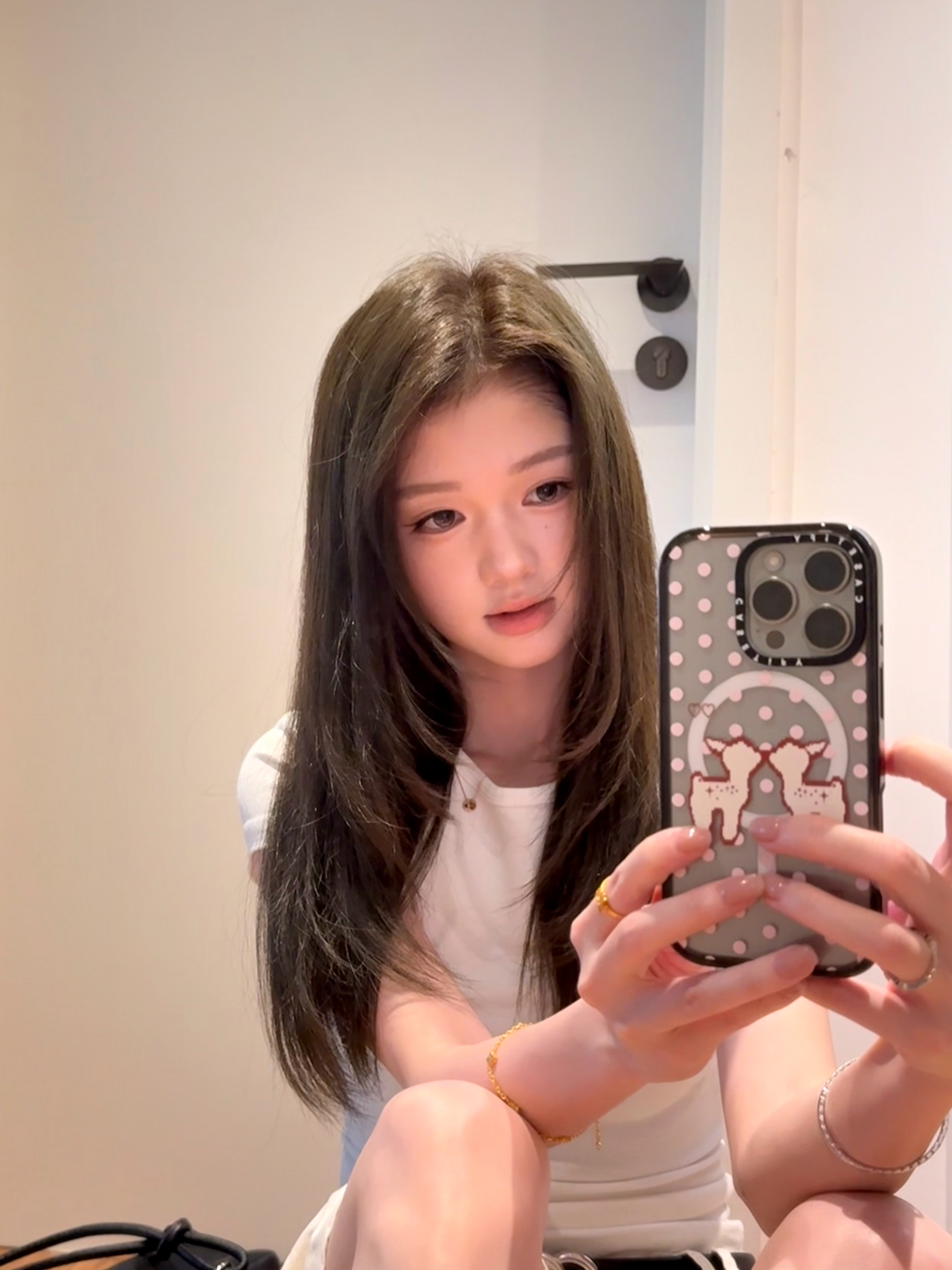 可以从tony老师那毕业了 直发也学弄明白了头发尴尬期害我学会了好几种发型