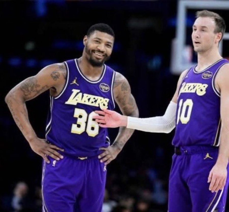 斯玛特肯纳德质疑裁判被罚款 NBA官方今日发布公告，斯玛特因质疑比赛裁判的公正性