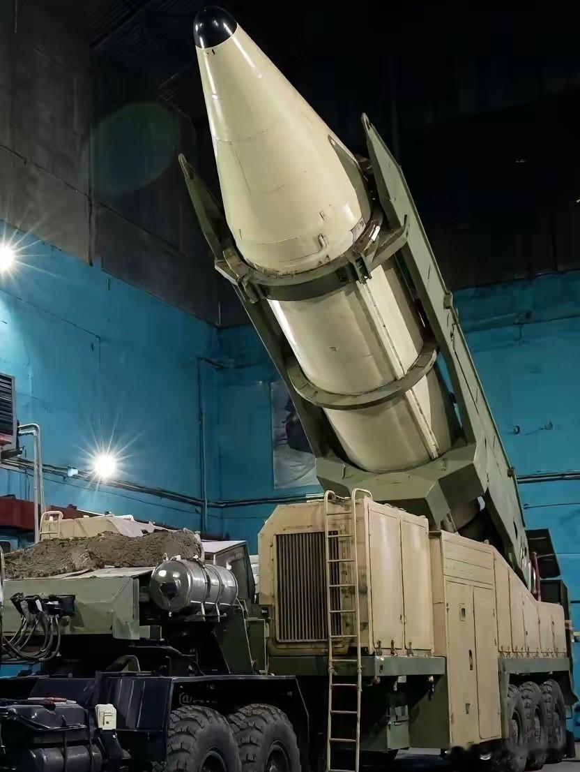 伊朗发现了什么？以色列媒体报道，伊朗突然紧急转移中程弹道导弹部队，正往东部地下基