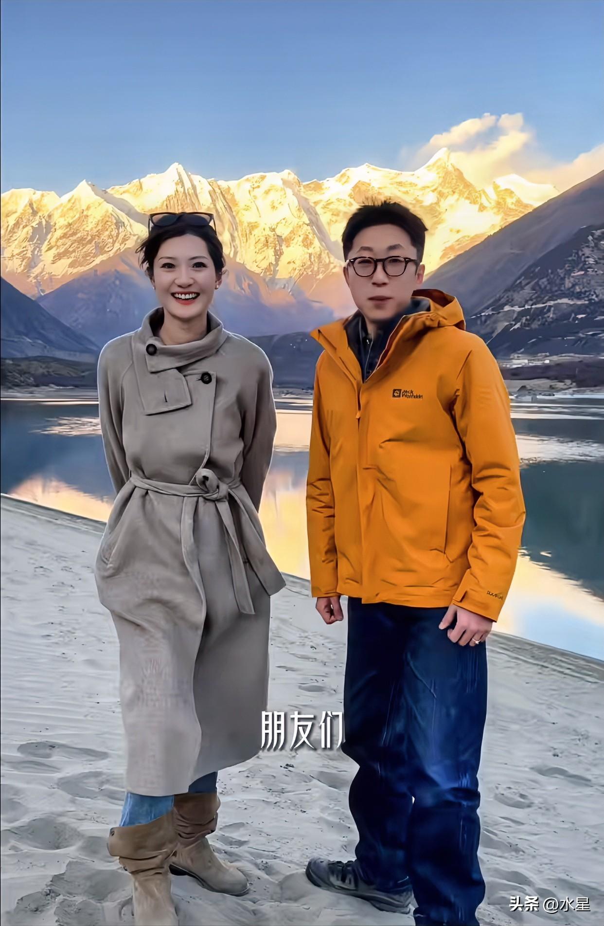 盼盼和汉森在西藏林芝
遇到日照金山啦[耶]
他们还把这份幸运送给了大家
专门拍了