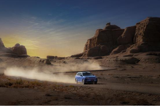 以前一到春天就想自驾去远一点的地方玩，但总担心来回路程长、人又累。换上问界M7之