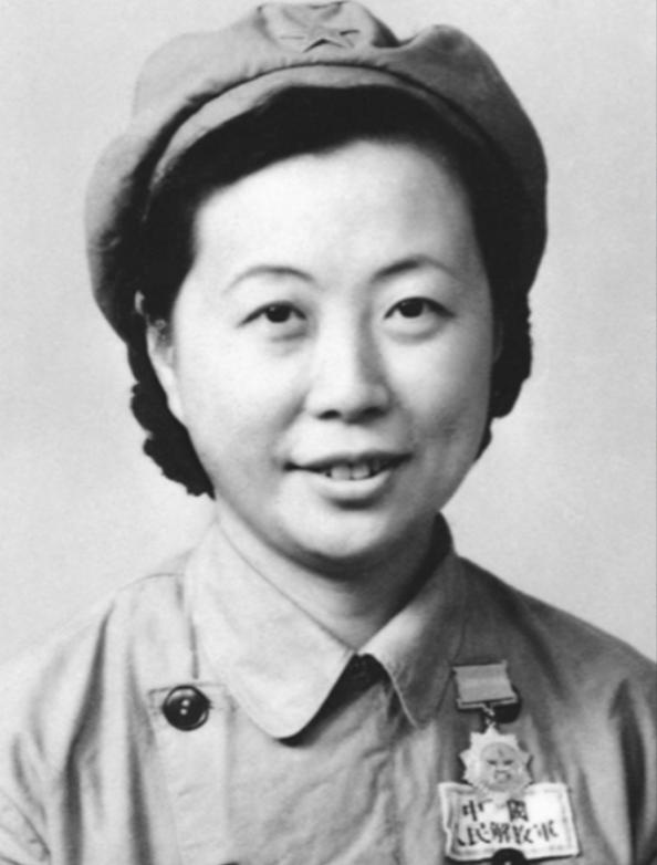 1942年，王牌潜伏员沈安娜给上级徐仲航寄了一封信，这封信落到敌人手中，她解释：