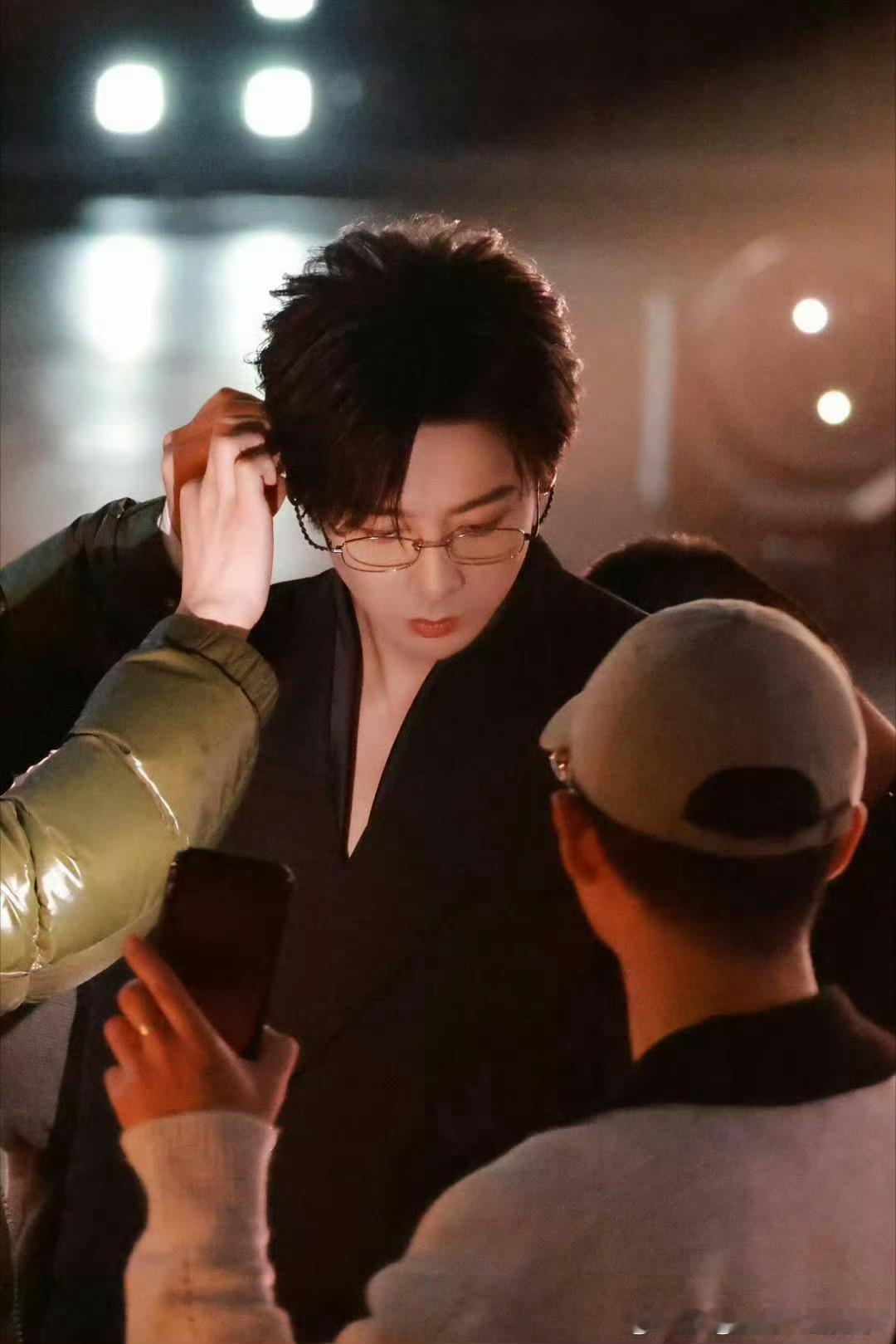 摩登兄弟刘宇宁一场直播上十八般才艺 刘宇宁这场直播直接封神！十八般才艺拉满，全开