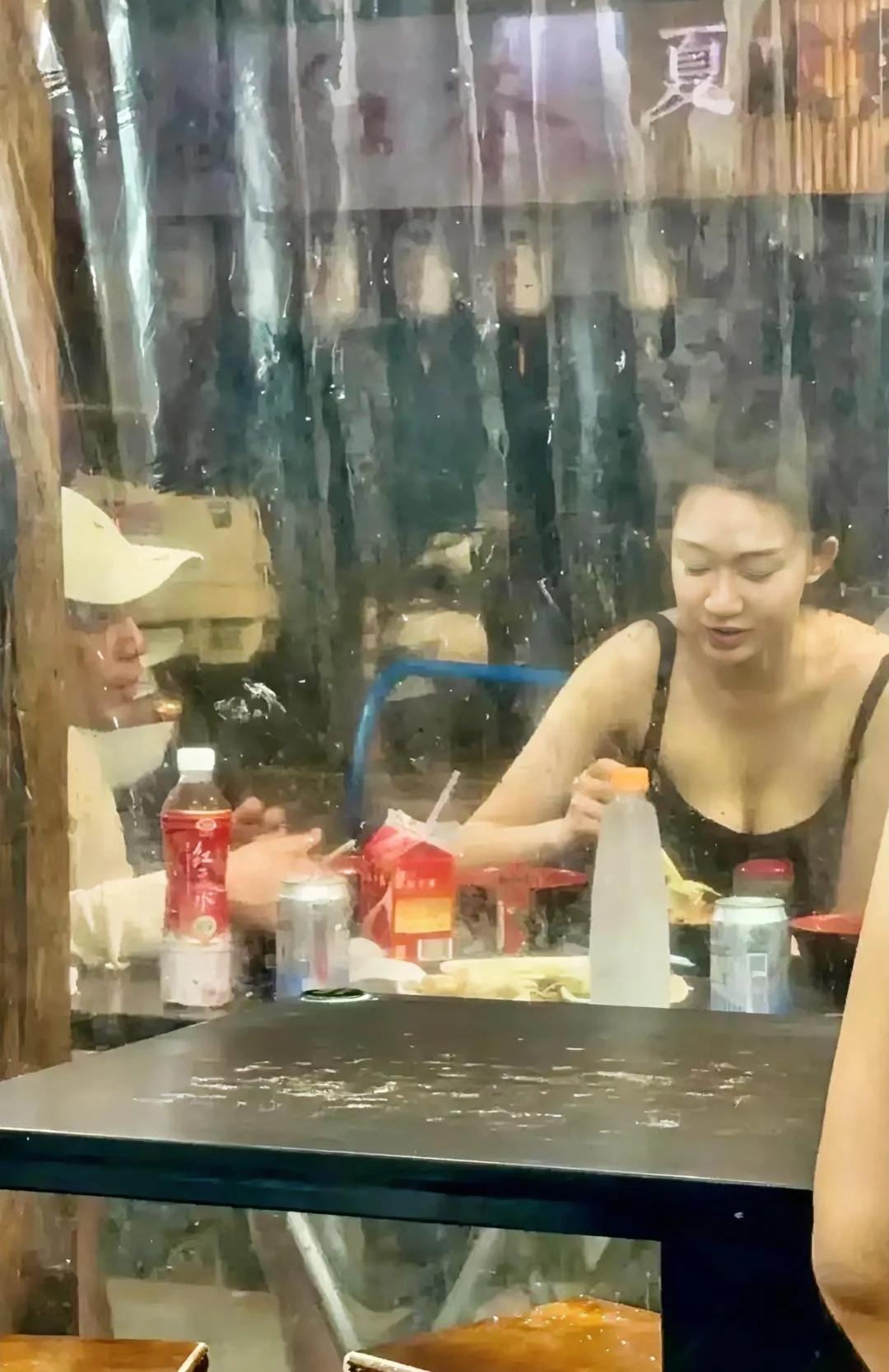 汪小菲新女友，
比张，颖，S都好看！
汪总对前妻那么大方，对孩子这么好，多少女孩